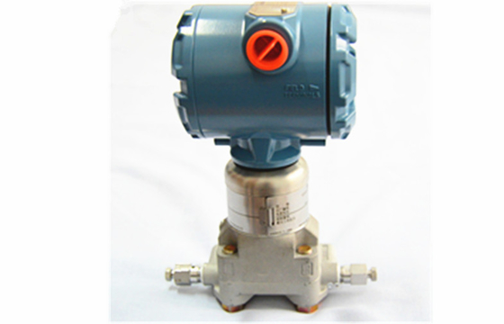 Rosemount 3051S Coplanar Pressure Transmitter for gauge pressure measurement